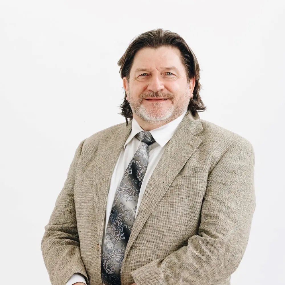 carlos-hernandez-staff-sales-and-business-development-veteran